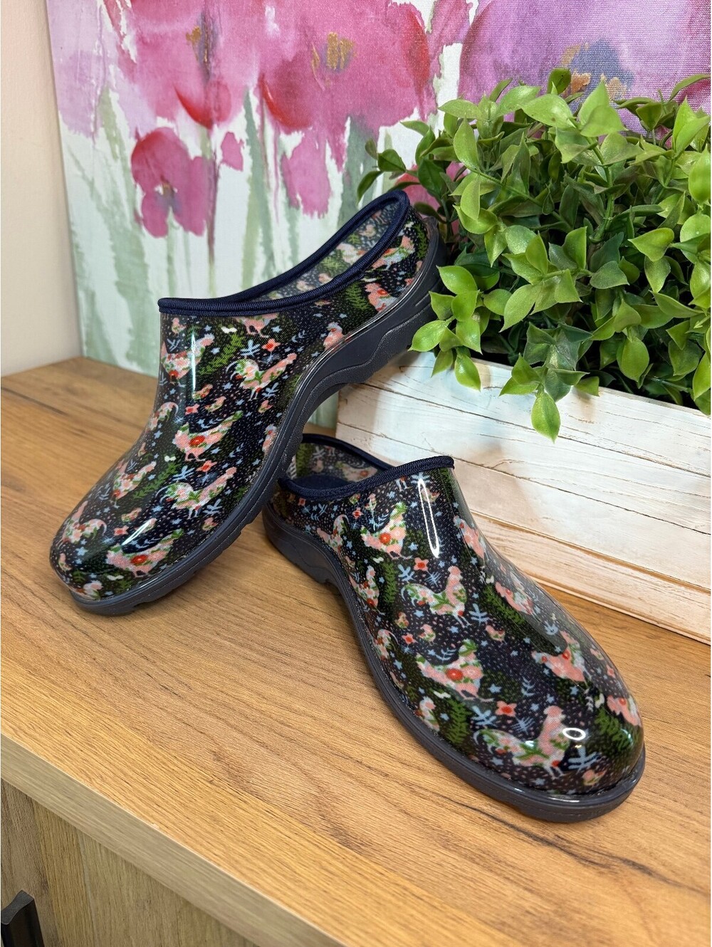 Groundwork Women's Size 10 Floral Print Waterproof Slip-Ons